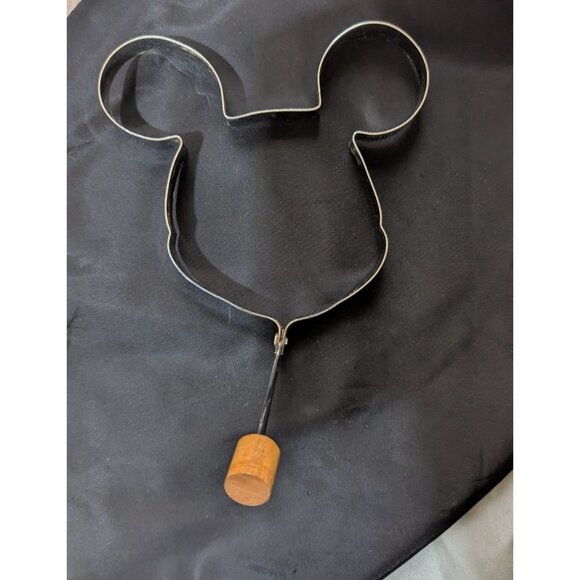 Mickey Mouse Metal Mold with Handle-Pancakes-Cookies-Eggs-5" Wide - Picture 2 of 5
